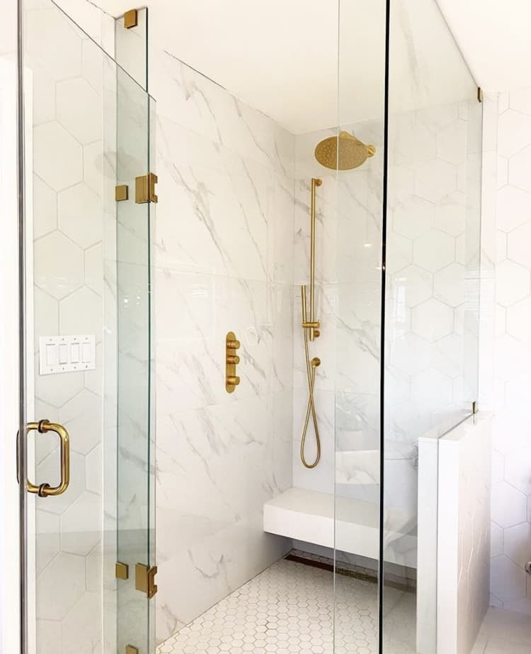 Showers & Surrounds